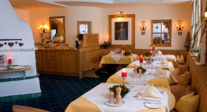 Hotel Erzberg, Lech ski chalet, image 2